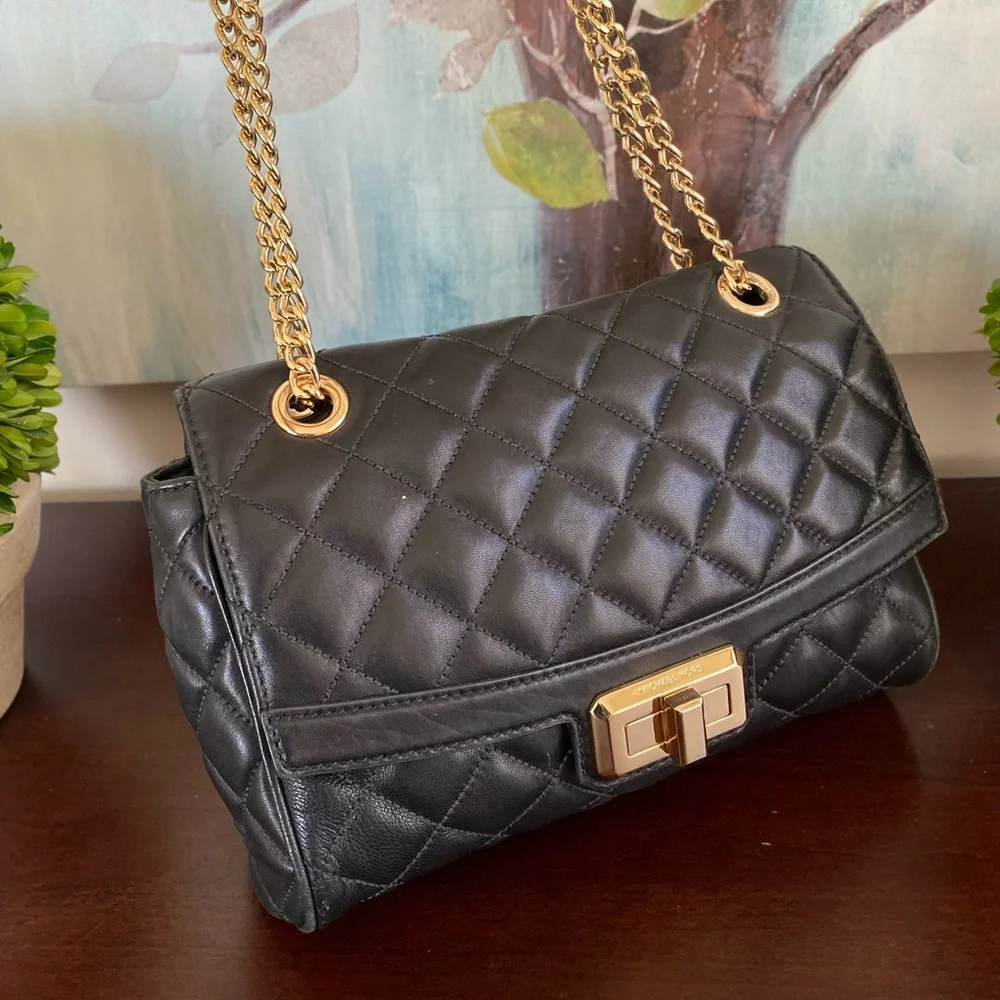 MICHAEL KORS HANNAH QUILTED🖤BLACK🖤LEATHER GOLD CHAIN SHOULDER/CROSSBODY🌟EUC🌟 - Picture 4 of 17